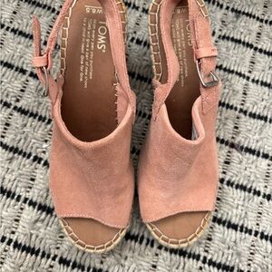 TOMS Women's Pink Suede wedge Sandals